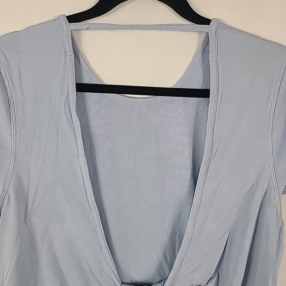 NWT Lululemon Women's Twist-Back Soft Ribbed Short Sleeve Top Blue Linen Sz 10 - Picture 6 of 8